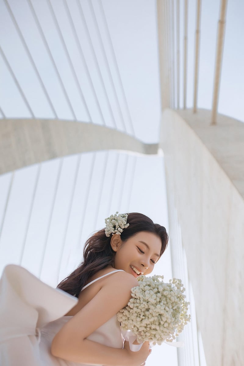 Whimsical Floral Wedding Decor